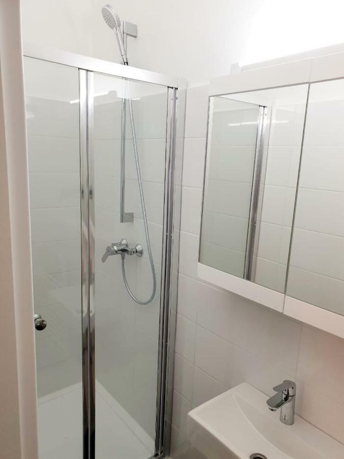 וינה Cozy City Apartment 5 מראה חיצוני תמונה